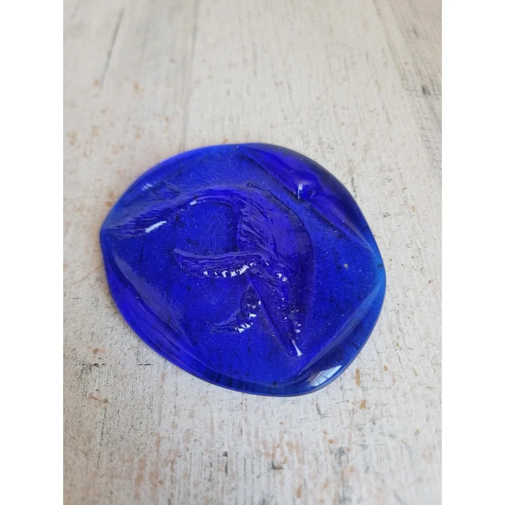 Vintage blue whale sun catcher glass unique ornament Xmas home decor